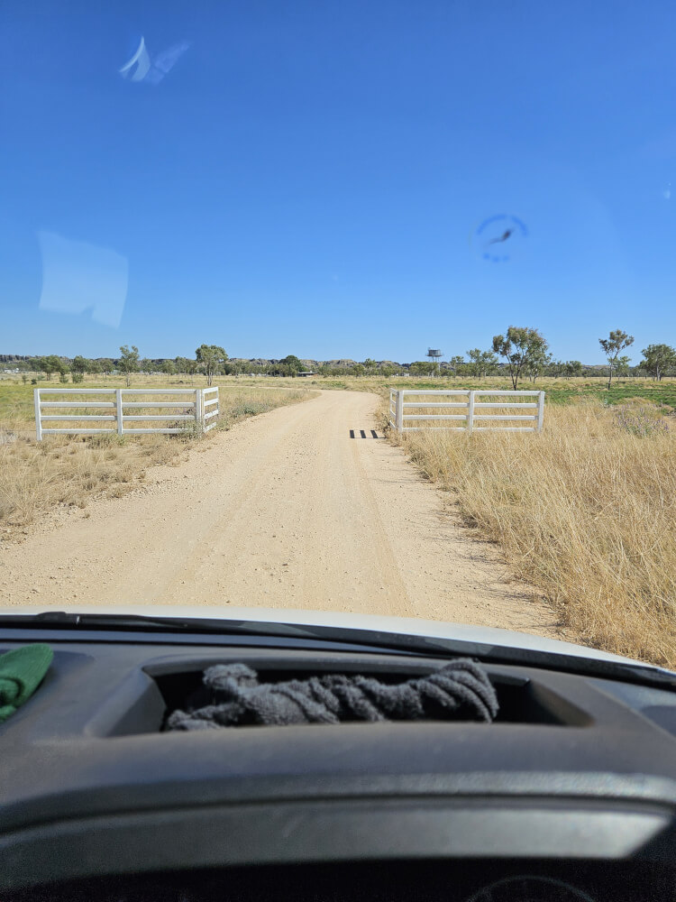 The Road to Mimbi Gravel road leading towards Mimbi Caves campground